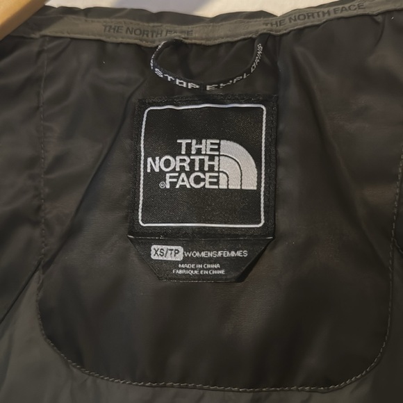 Vintage North Face puffer vest with faux fur hood lining XS - Picture 7 of 11
